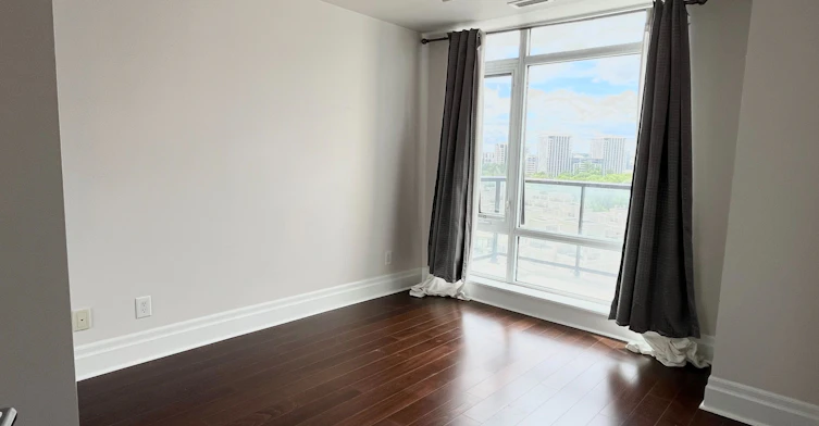 905-111 Upper Duke Crescent, Markham, ON, L6G 0C8 - 10