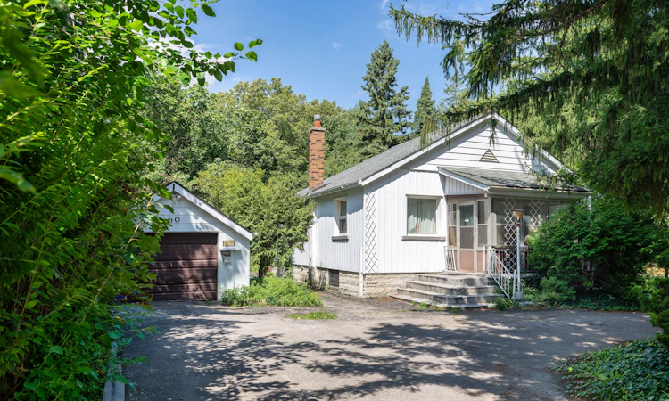 60 Arnold Avenue