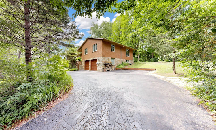 250 Kingscross Drive
