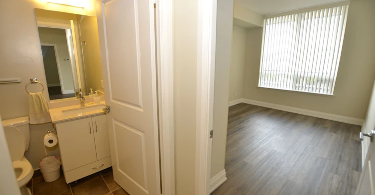 302-75 North Park Road, Vaughan, ON, L4J 0H8 - 24