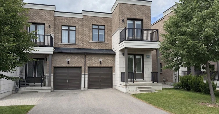 405 Elyse Court, Aurora, ON, L4G 2C9