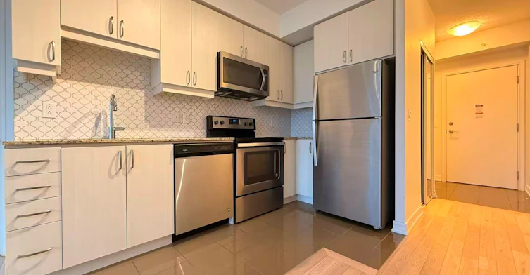 419-9205 Yonge Street, Richmond Hill, ON, L4C 1V5 - 4