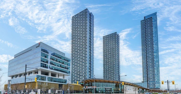 5608-950 Portage Parkway, Vaughan, ON, L4K 0J7