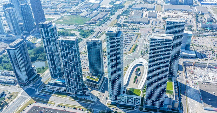 5608-950 Portage Parkway, Vaughan, ON, L4K 0J7 - 2