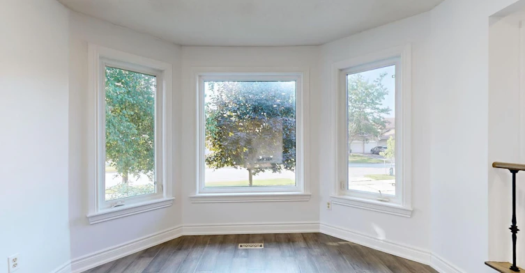 Main-187 Crossland Gate, Newmarket, ON, L3X 1A7 - 4
