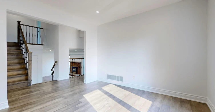 Main-187 Crossland Gate, Newmarket, ON, L3X 1A7 - 21