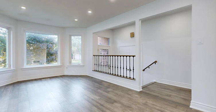 Main-187 Crossland Gate, Newmarket, ON, L3X 1A7 - 3