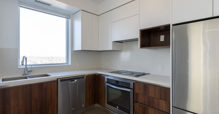 1610-15 Water Walk Drive, Markham, ON, L6G 0G2 - 4