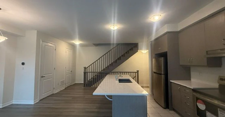 5 Thomas Frisby Jr Crescent, Markham, ON, L6C 3L1 - 4