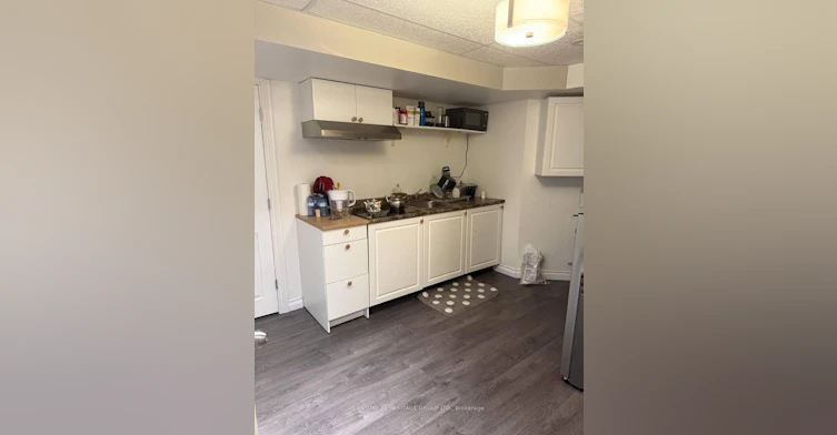 Bsmt-458 Hewitt Circle, Newmarket, ON, L3X 2M1