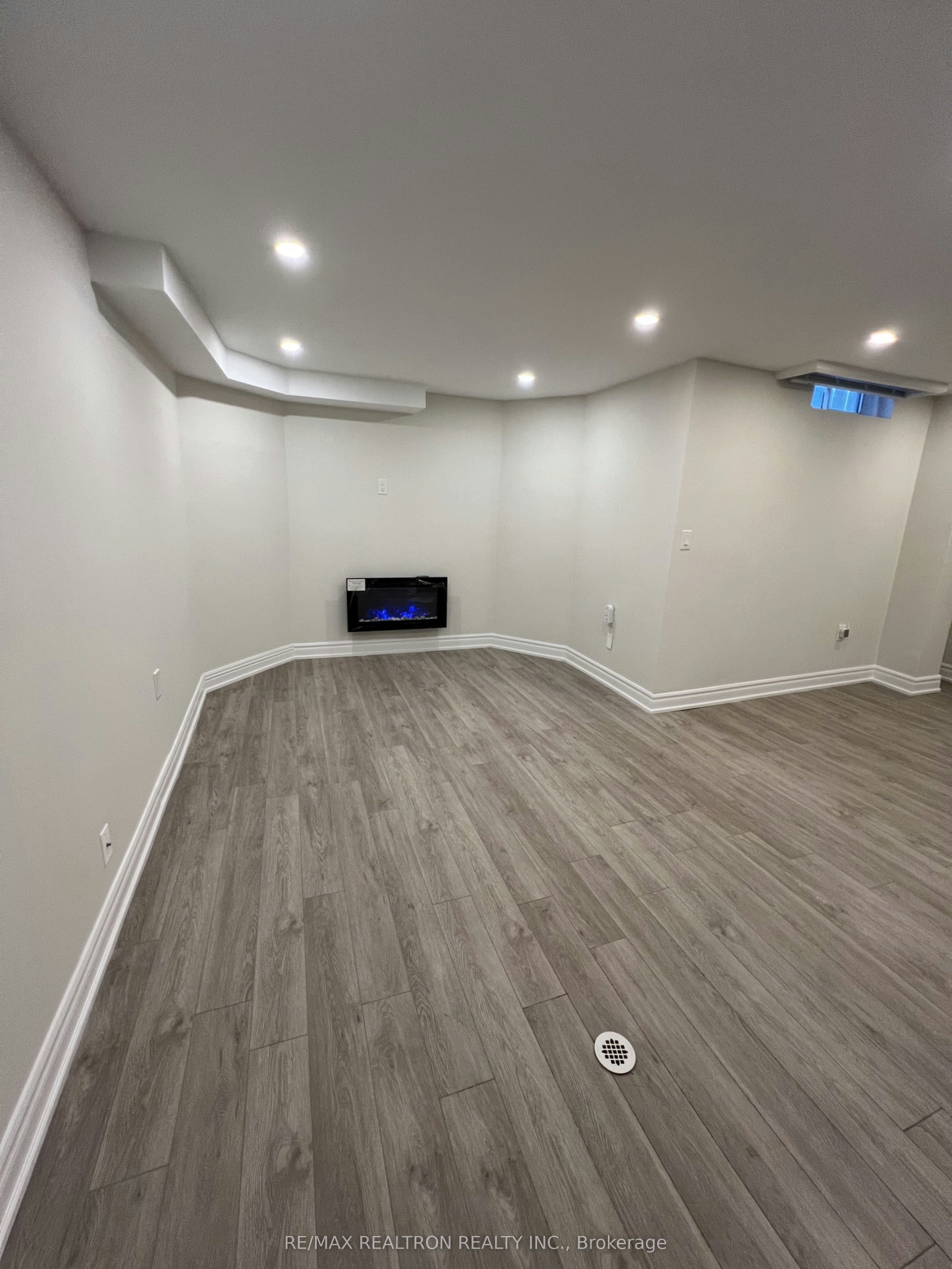 Lower A-42 Butterfield Crescent, Vaughan, ON, L6A 1J5 - 7