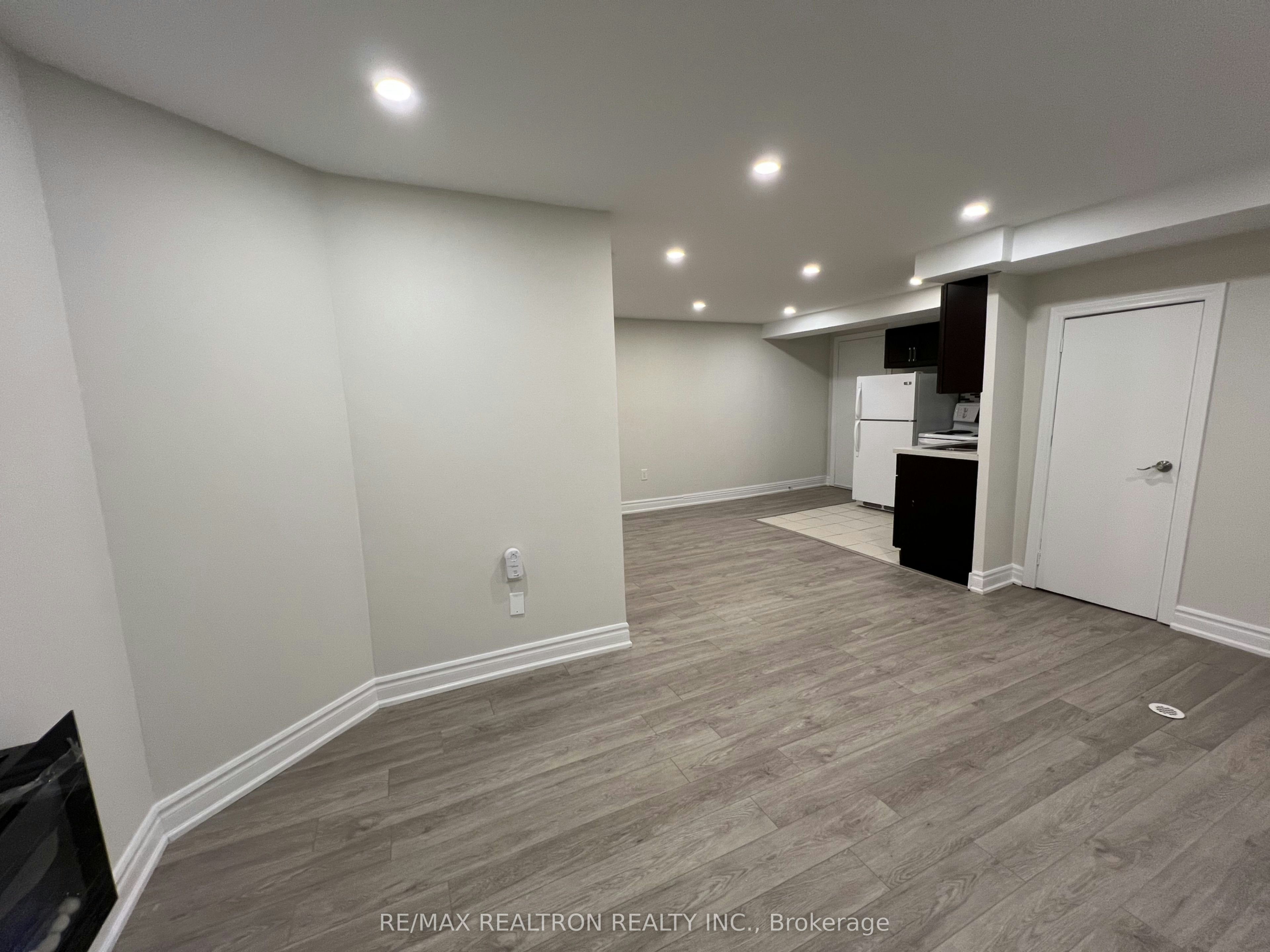 Lower A-42 Butterfield Crescent, Vaughan, ON, L6A 1J5 - 5