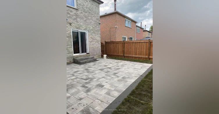 102 Chloe Crescent, Markham, ON, L3S 2J2 - 11
