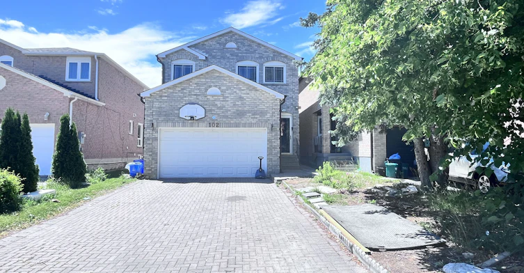 102 Chloe Crescent, Markham, ON, L3S 2J2