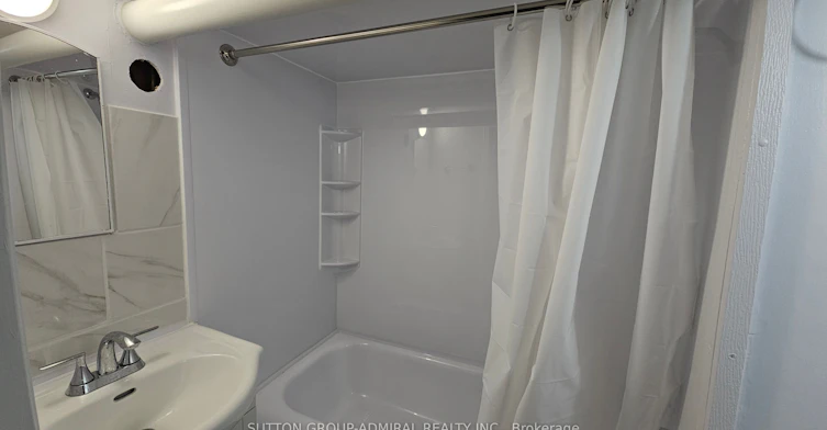 58 Marlin Court, Newmarket, ON, L3Y 2W8 - 8
