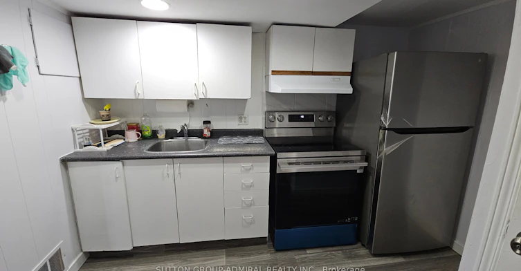 58 Marlin Court, Newmarket, ON, L3Y 2W8 - 4
