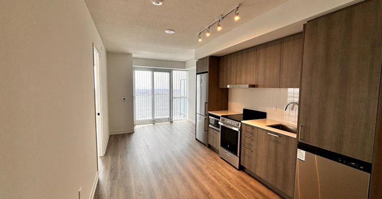 195 Commerce Street, Vaughan, ON, L4K 0P9