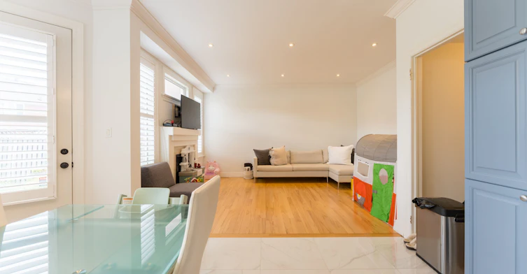 25 Ocean Avenue, Vaughan, ON, L6A 2X7 - 10