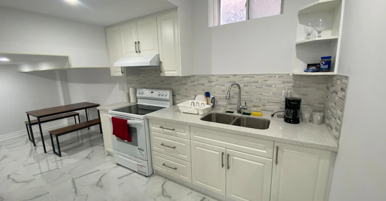 two bedrooms apartment-143 Botelho Circle, Aurora, ON, L4G 3X3 - 8