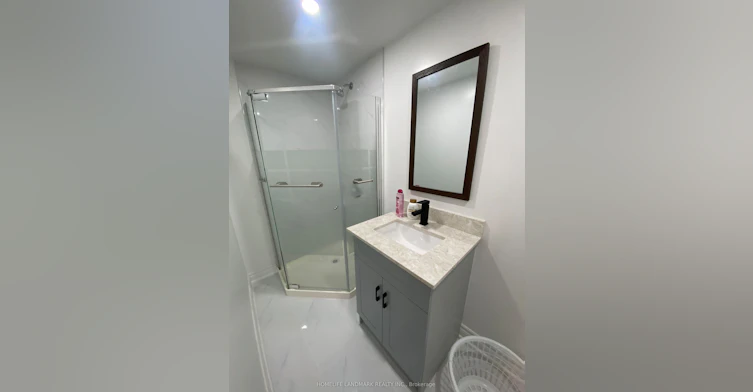 two bedrooms apartment-143 Botelho Circle, Aurora, ON, L4G 3X3 - 7