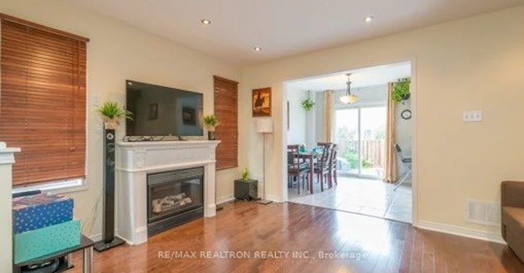 122 Benjamin Hood Crescent, Vaughan, ON, L4K 5M7 - 5