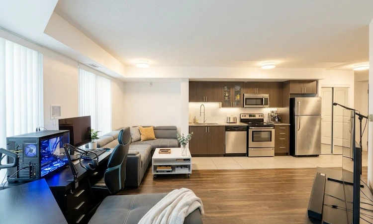 310-75 Norman Bethune Avenue