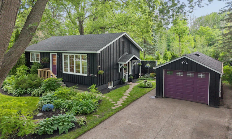 47 Sunnidale Boulevard