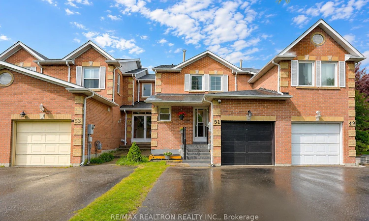 51 Steepleview Crescent