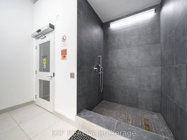 A2205-30 Upper Mall Way, Vaughan, ON, L4J 0L7 - 39