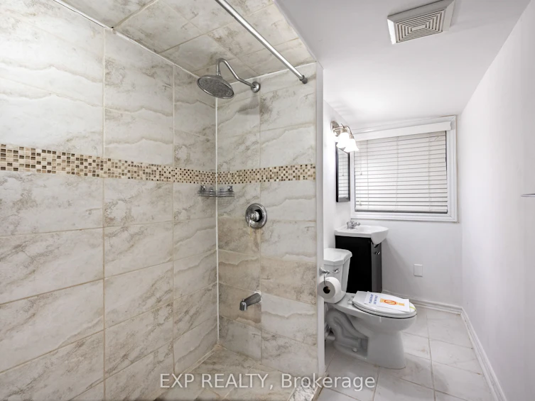 28 Lakeland Crescent, Richmond Hill, ON, L4E 2Z8 - 16