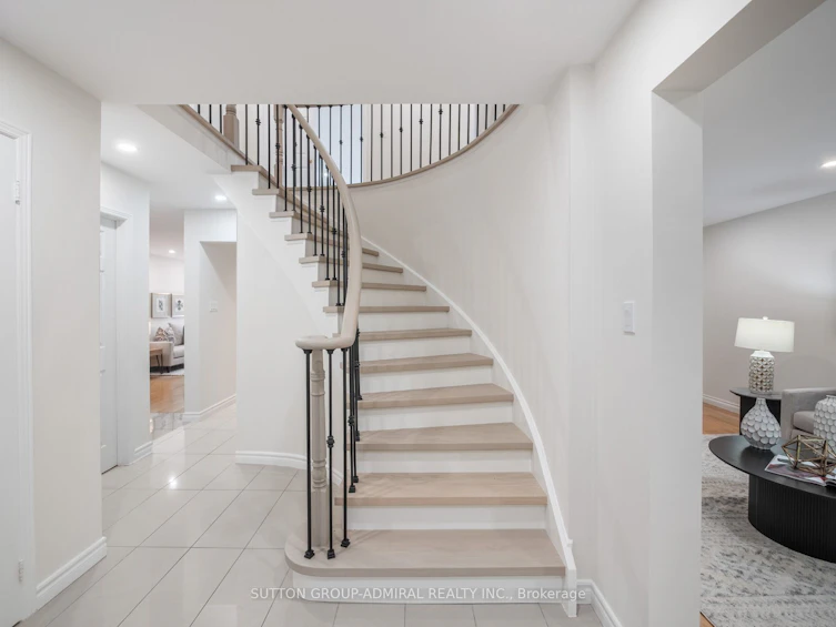 59 Zahavy Drive, Vaughan, ON, L4J 7R7 - 4