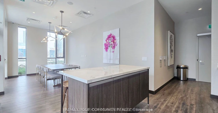 1018-60 Honeycrisp Crescent, Vaughan, ON, L4K 0N5 - 31