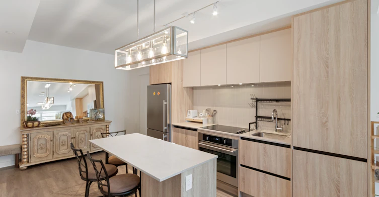 228-8 Beverley Glen Boulevard, Vaughan, ON, L4J 0L5 - 2