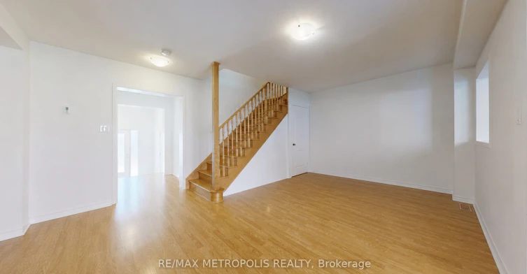 Partial-147 John Davis Gate, Whitchurch-Stouffville, ON, L4A 1T6 - 3