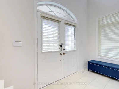 378 Lauderdale Drive - 4