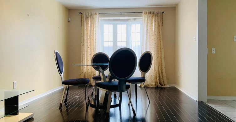 275 White's Hill Avenue, Markham, ON, L6B 1L5 - 4
