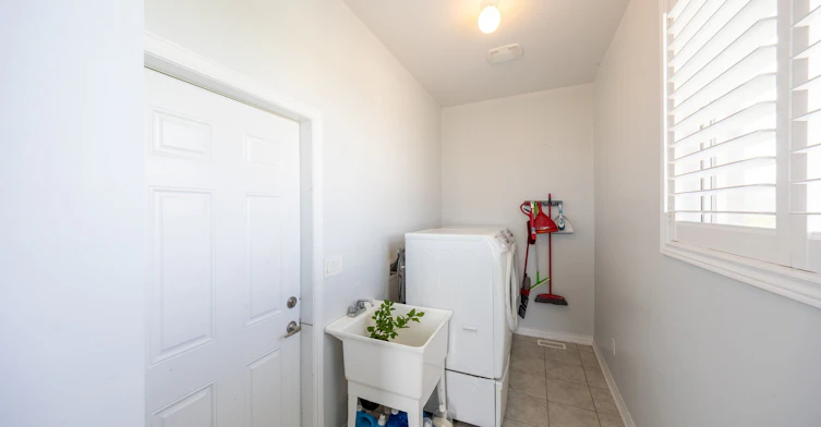 36 Michaelis Street, New Tecumseth, ON, L9R 0M8 - 23