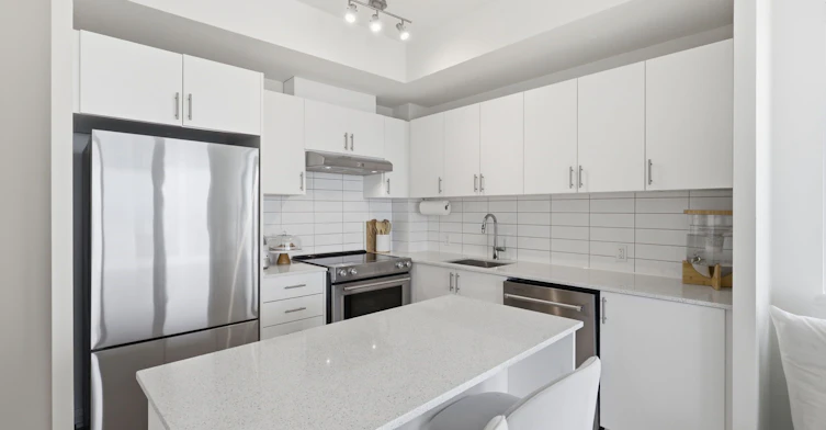 2421-9000 Jane Street, Vaughan, ON, L4K 0M6 - 6