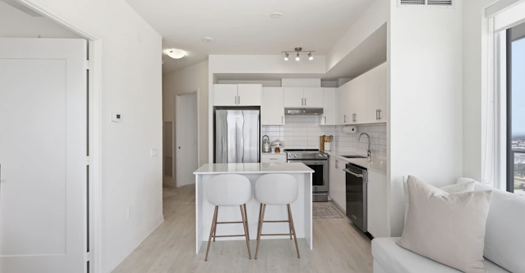 2421-9000 Jane Street, Vaughan, ON, L4K 0M6 - 5