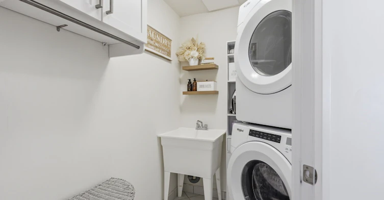 2421-9000 Jane Street, Vaughan, ON, L4K 0M6 - 20