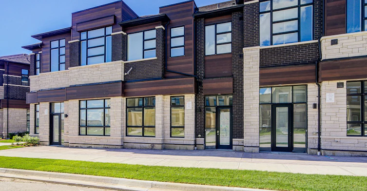 37 Harold Wilson Lane, Richmond Hill, ON, L4S 0R3