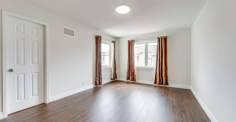7 Marshview Avenue, Aurora, ON, L4G 7W2 - 12
