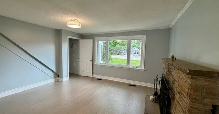220 Ruggles Avenue, Richmond Hill, ON, L4C 1Y5 - 5