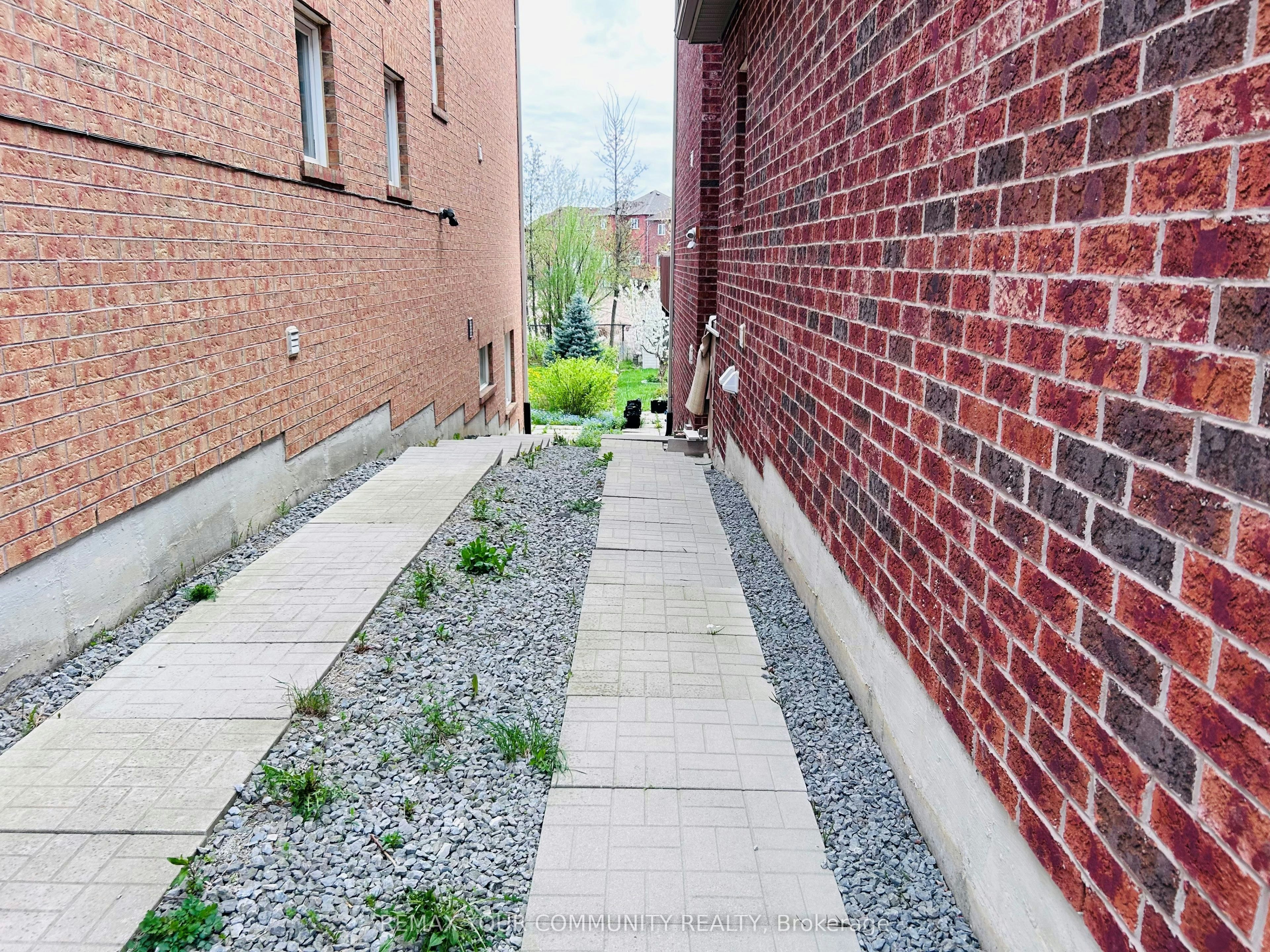57 Old Orchard Crescent, Richmond Hill, ON, L4S 0A2 - 8