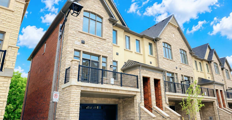 73 West Village Lane, Markham, ON, L6C 3L5
