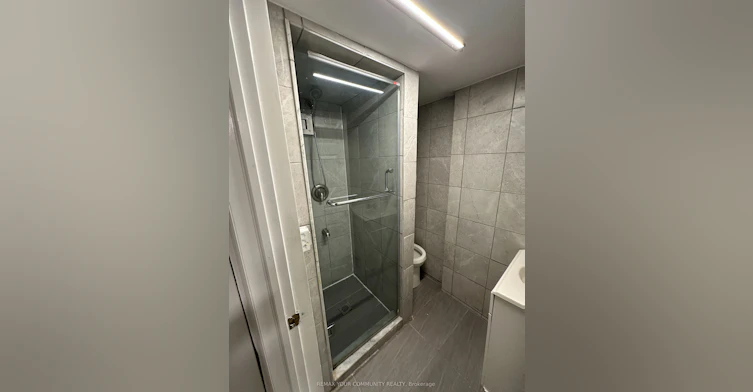 Bsmt-25 Fitzwilliam Avenue, Richmond Hill, ON, L4E 4N8 - 18