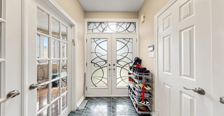 119 Mountbatten Road, Vaughan, ON, L4J 7W6 - 2