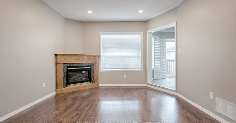 813 Stonehaven Avenue, Newmarket, ON, L3X 2K3 - 5