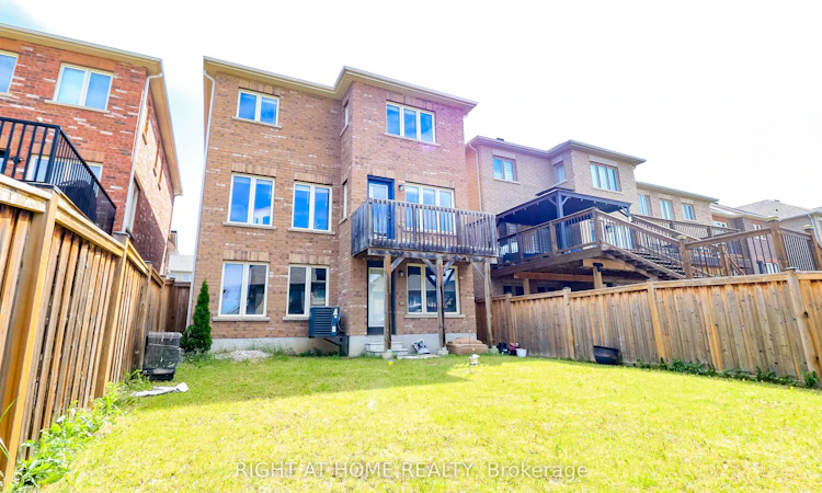 8 Cherry Lane