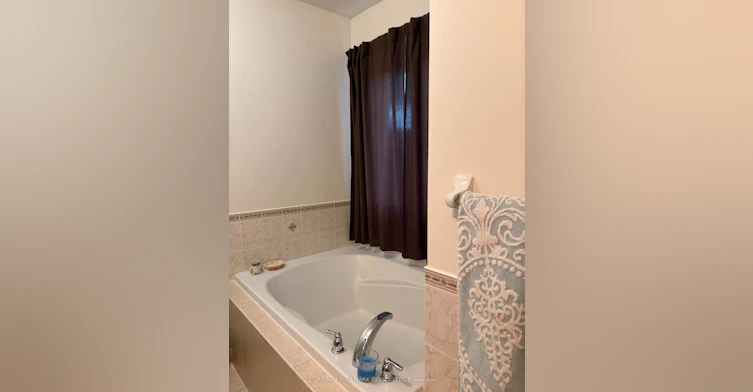 230 Hansard Drive, Vaughan, ON, L4H 0W1 - 9
